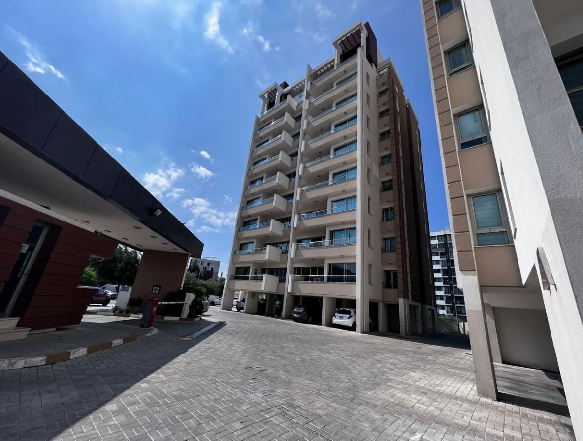 Girne Merkez'de Satılık 2+1 Yarı Eşyalı Daire - Modern Yaşam Alanı